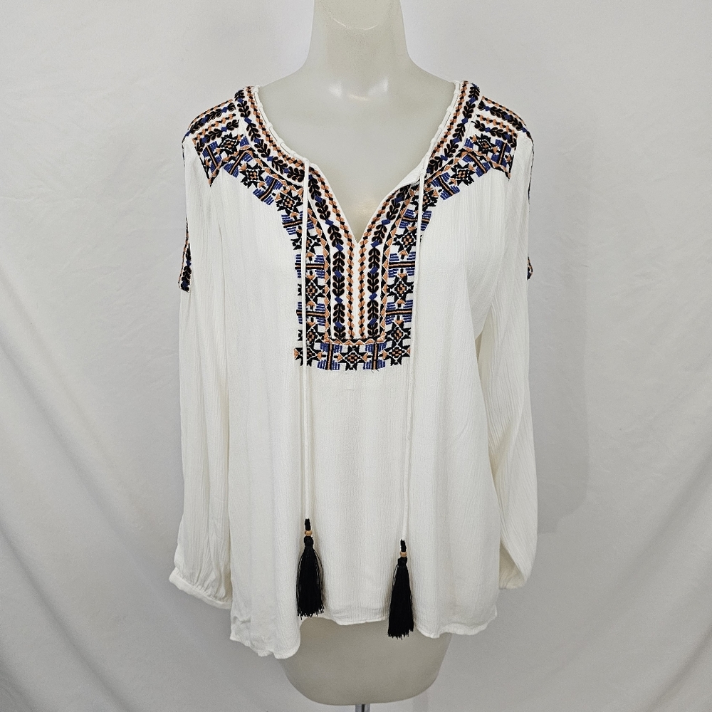 Soft Surroundings Peasant Top - White Rayon with Embroidered Southwest Detail PS